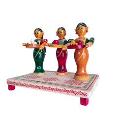 Cultural Etikoppaka Toy Ladies Serving Tambulam Etikoppaka Lacquerware