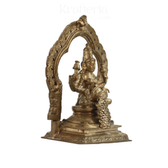 Panchaloha Kubera Lakshmi Idol – Goddess of Wealth and Prosperity