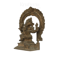 Panchaloha Vinayaka with Prabhavali – Antique Look