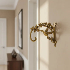 Ornate Antique Brass Wall Mounting Hanging Bracket Brass Ware