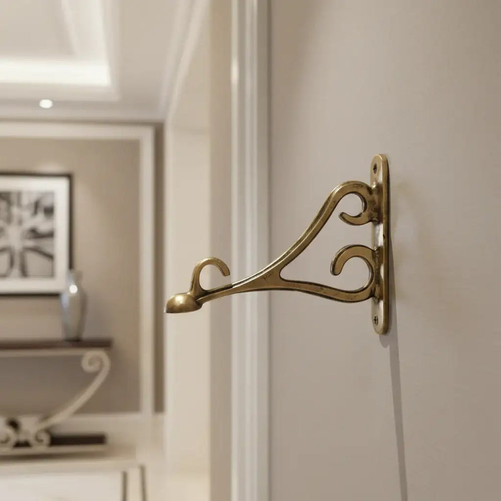 Ornate Antique Brass Wall Mounting Hanging Bracket Brass Ware