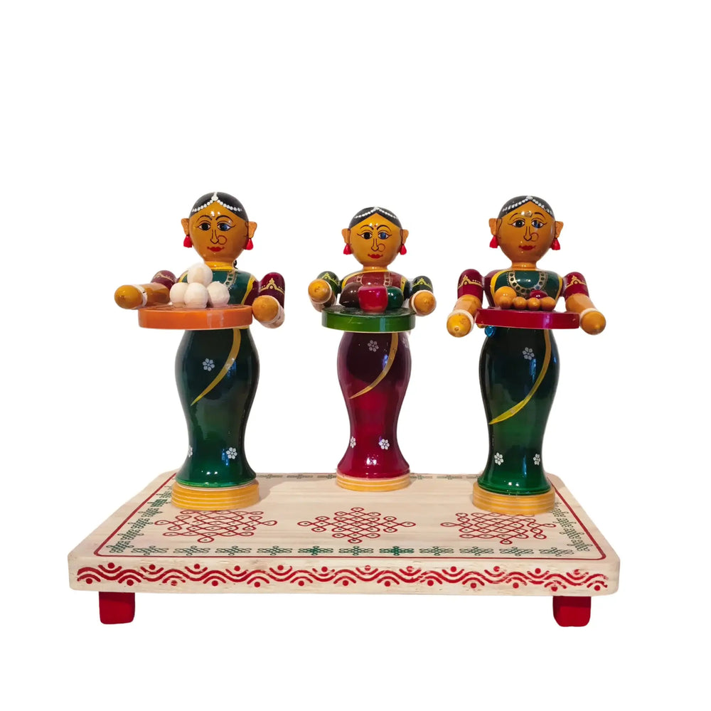 Cultural Etikoppaka Toy - Ladies Serving Tambulam Etikoppaka Lacquerware
