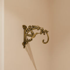 Ornate Antique Brass Wall Mounting Hanging Bracket Brass Ware