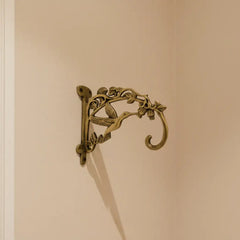 Ornate Antique Brass Wall Mounting Hanging Bracket Brass Ware