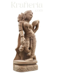 Grace of Tradition-The Elegant Lady Sand Stone