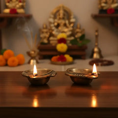 Set of Two Traditional Brass Diyas (Oil Lamps) Brass Ware