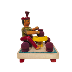 Etikoppaka 'Potter at the Wheel' Miniature Craft
