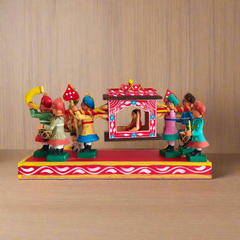 Traditional Kondapalli Pelli Pallaki Set – Handcrafted Indian Marriage Scene