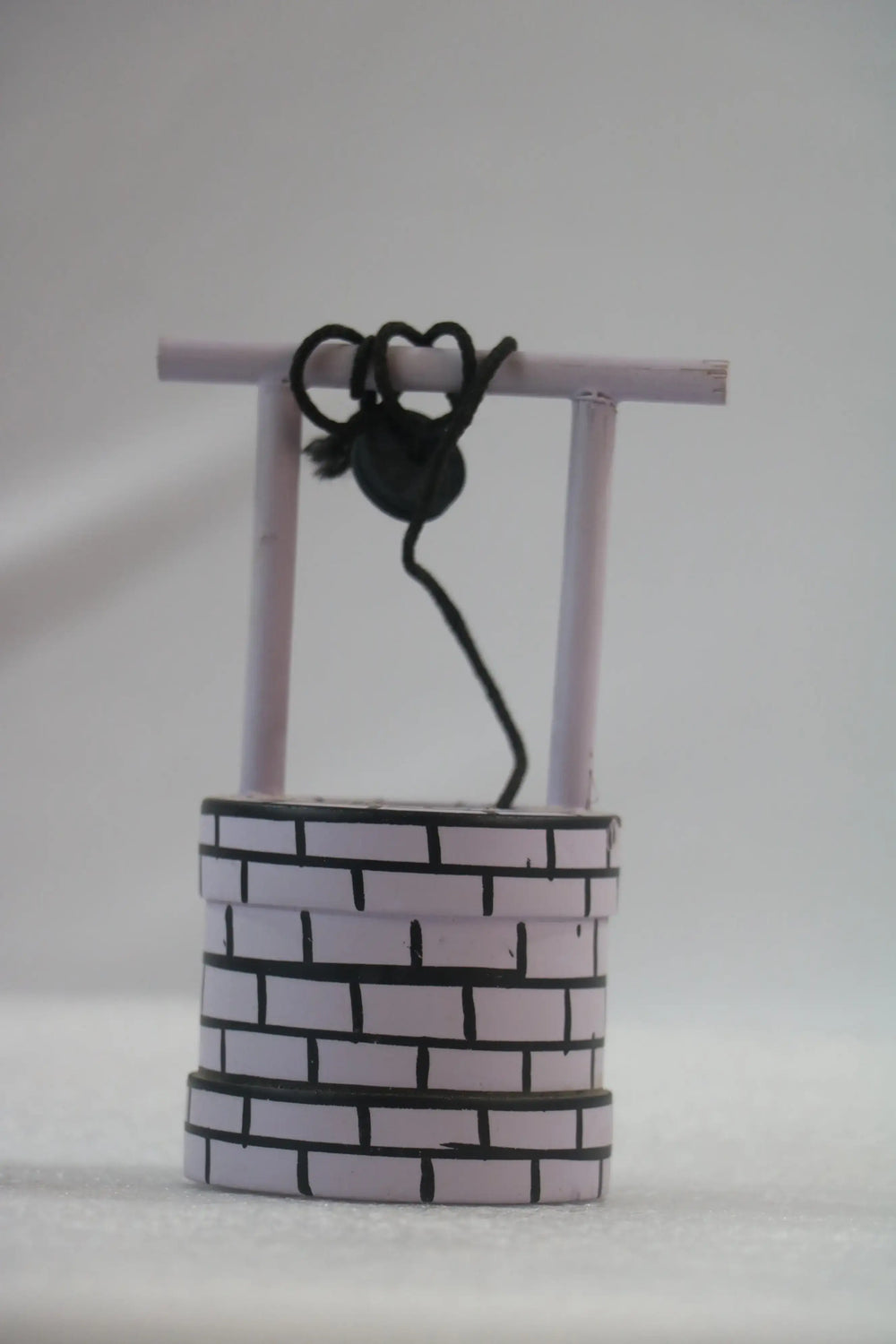 Tiny Decorative Well – Unique Accent for Any Space Wooden Lacquerware&toys