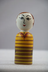 Charming Yellow Girl Peg Doll – Hand-Painted & Kid-Safe