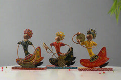 Iron Multicolor Antique Musician Set of 3 Decorative Showpiece