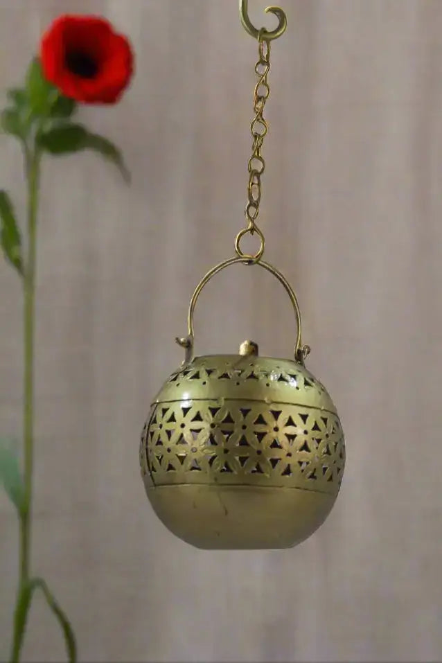 Iron Antique Golden Handi Light Candle Holder with Wall Hook Accessories