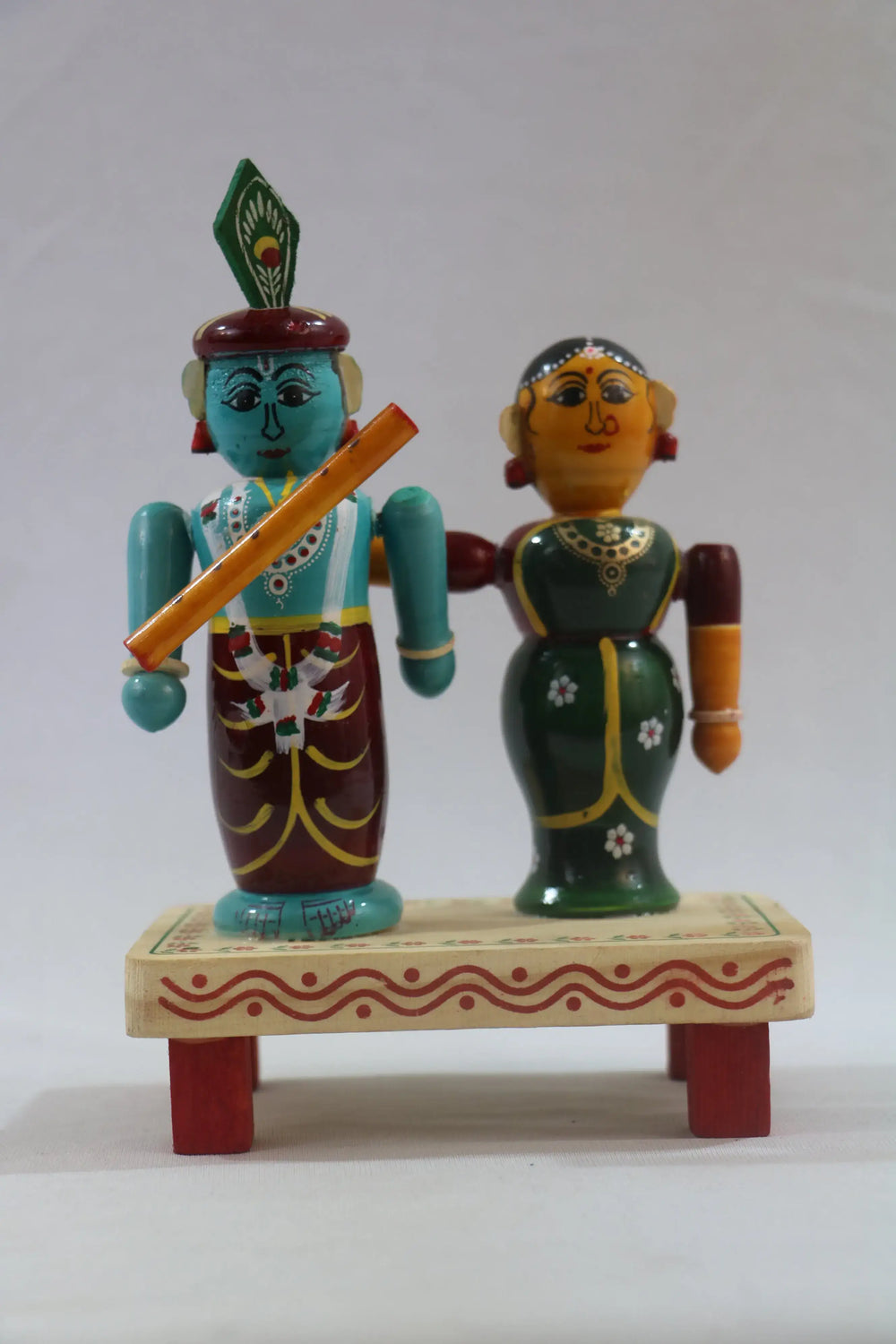 Handcrafted Wooden Radha Krishna Sculpture – Authentic Chennapattnam Art Wooden Lacquerware&toys