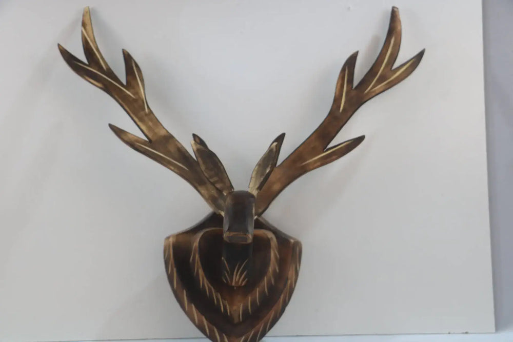 Wooden Deer Wall Decoration – Nature-Inspired Wall Accent Wooden Wall Decorative
