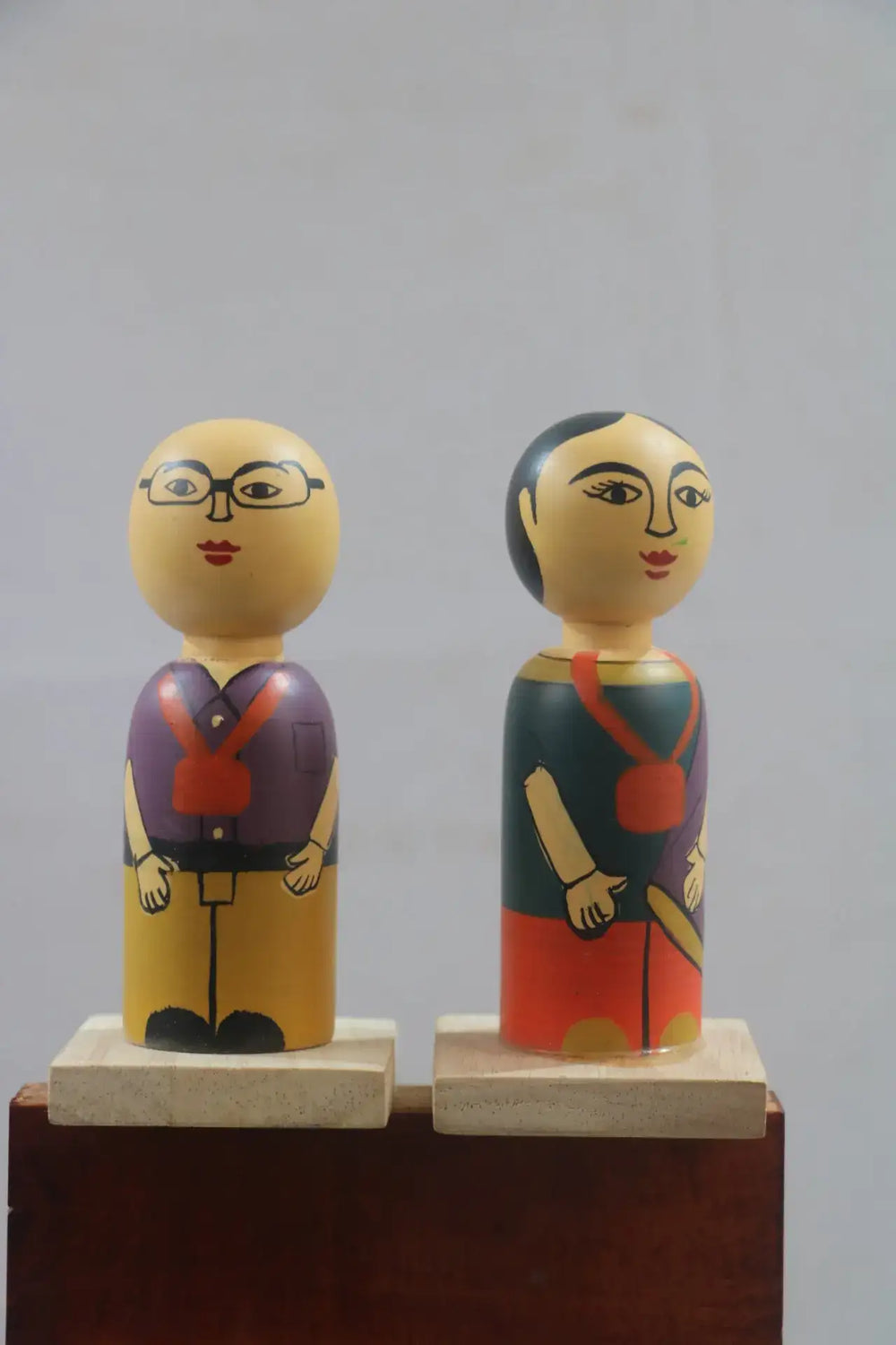 Hand-Painted Imaginative Peg Doll Pair with L Base – Non-Toxic Paint BHARAT HANDICRAFTS