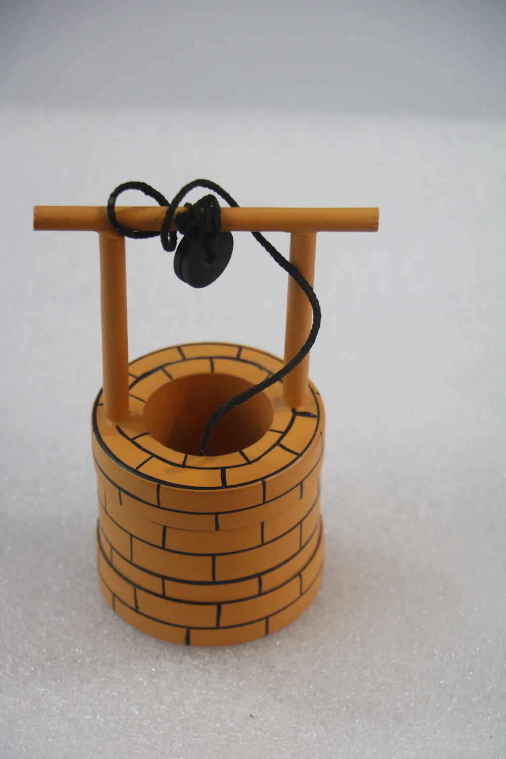 Tiny Decorative Well – Unique Accent for Any Space Wooden Lacquerware&toys