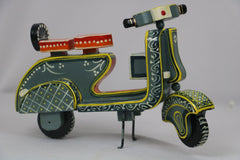 Hand-Painted Scooter Bike Showpiece – GI Tagged Craft from Varanasi Wooden Lacquerware