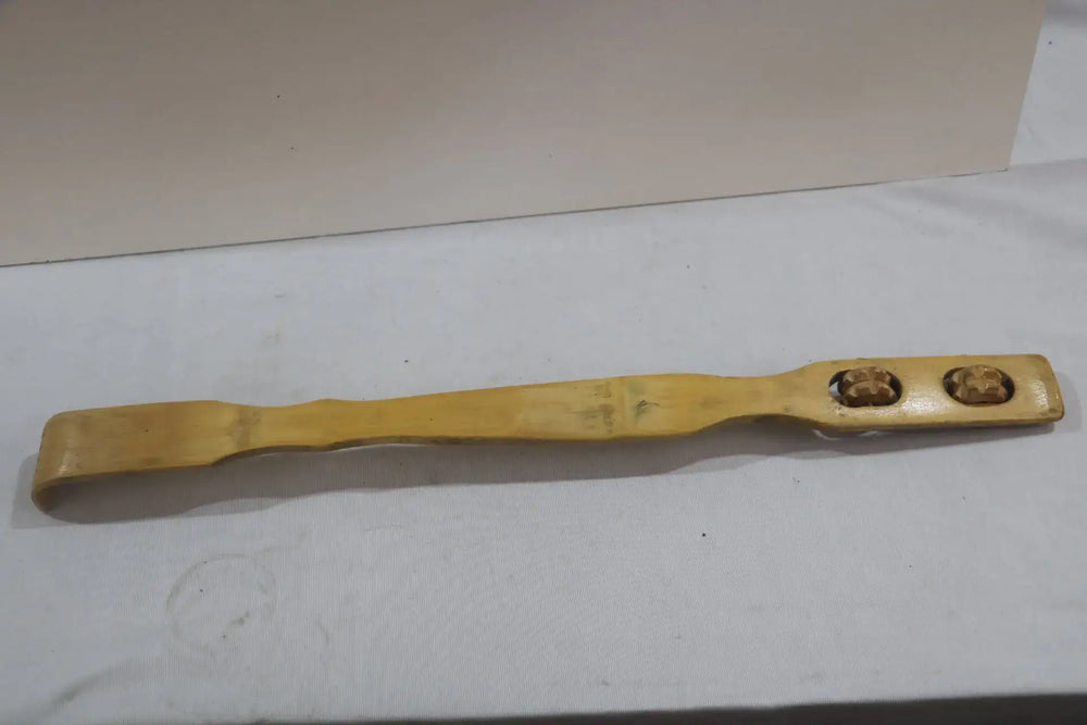Scratch & Soothe – Wooden Back Scratcher for Instant Relief wooden accessories