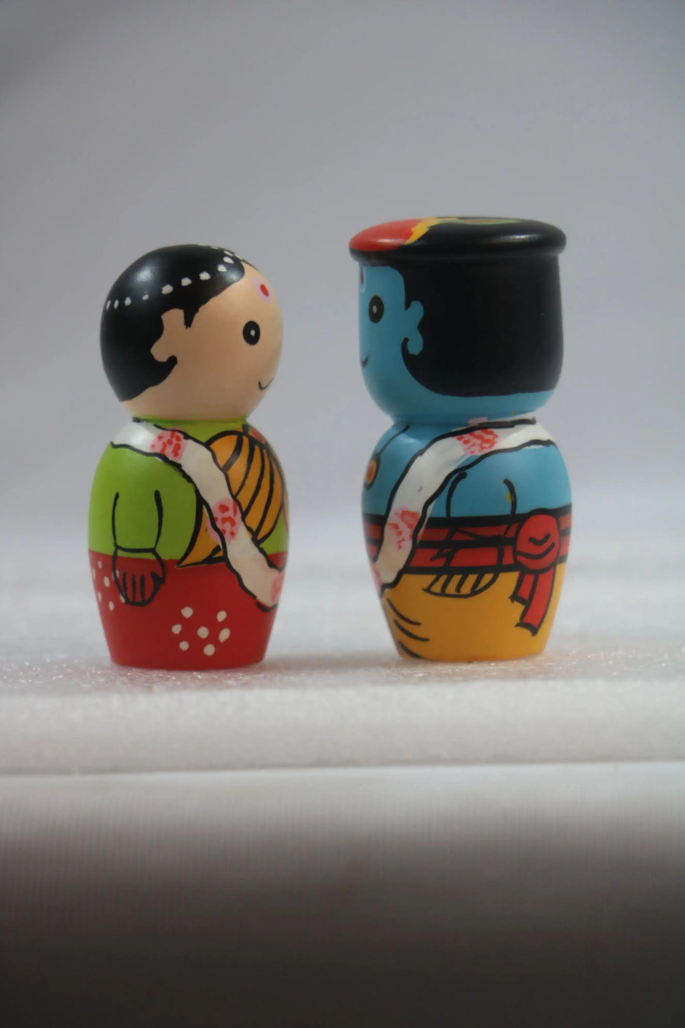 Beautiful Radha Krishna Dolls – Safe Non-Toxic Paint Finish BHARAT HANDICRAFTS