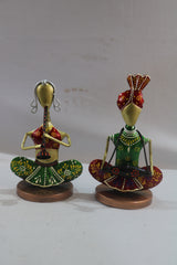 Iron Hand Painted Pair Musicians Set Of 2
