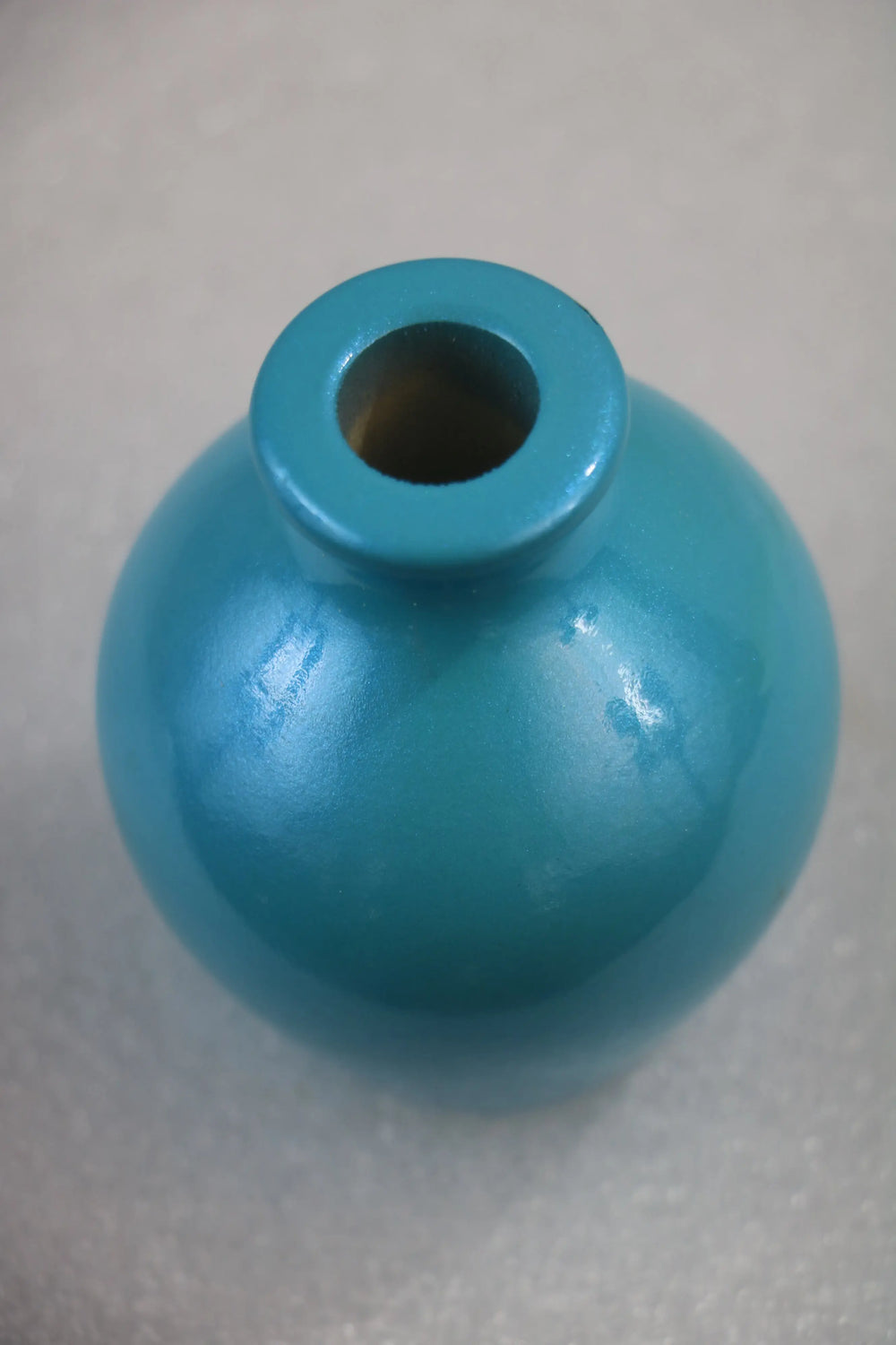 Handcrafted Flower Vase – Glossy Color, Perfect for Any Room BHARAT HANDICRAFTS