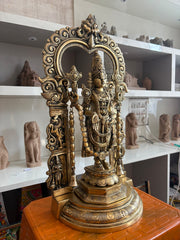 Antique Brass Lord Venkateswara Idol – Tirupati Balaji Statue with Arch for Home Temple