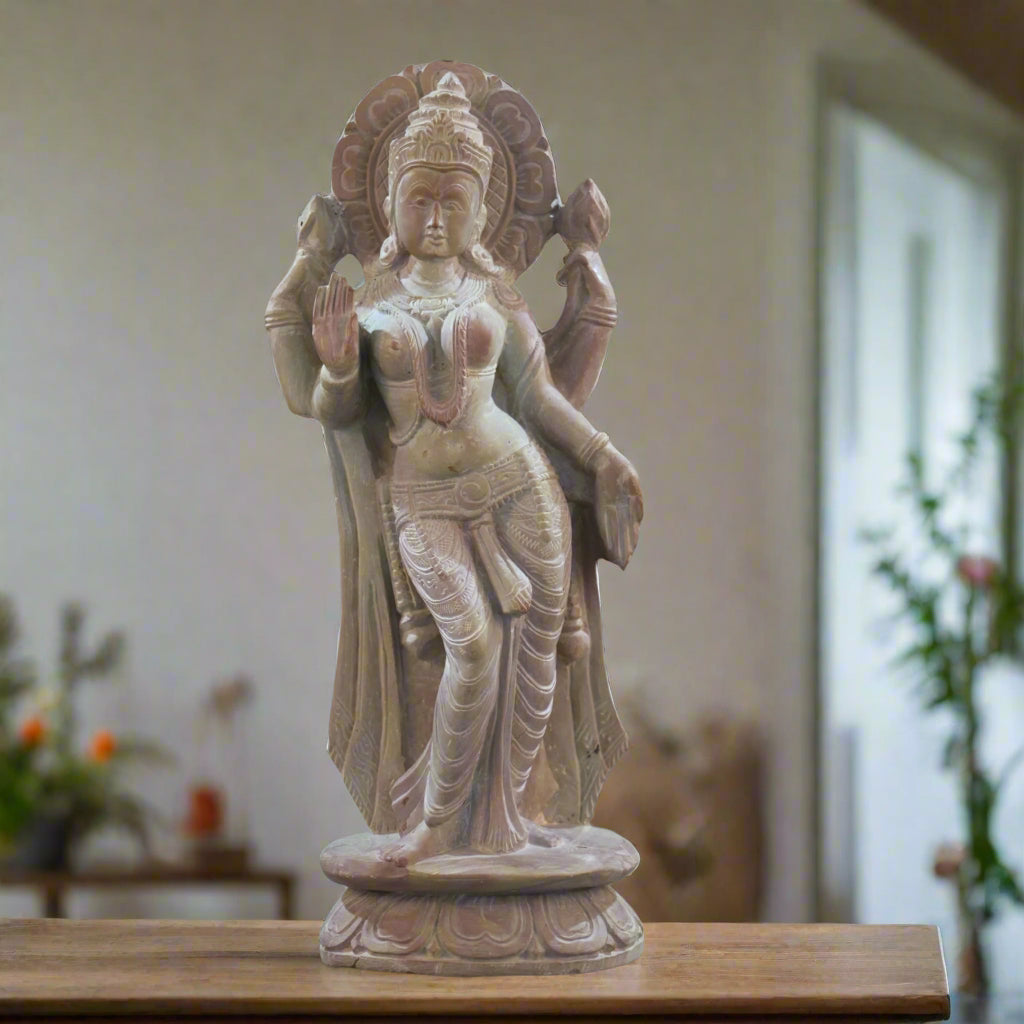 MahaLaxmi Devatha Murti – Sacred Art Celebrating Wealth and Well-being