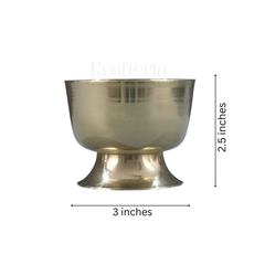 Antique-Style Bronze Cups Featuring a Durable Base