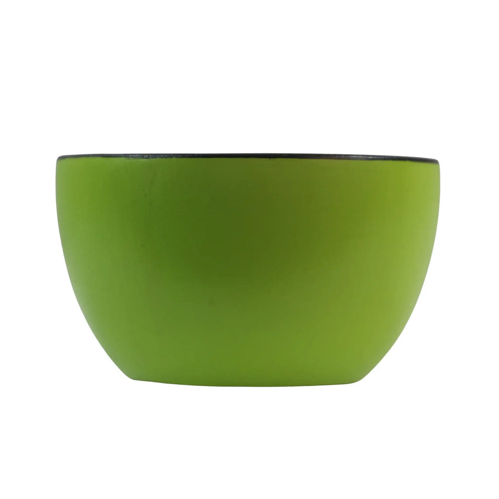 Child-safe plain wooden bowls with non-toxic finish