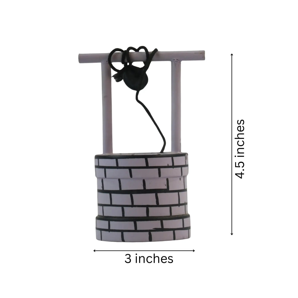 Small traditional well decorative model