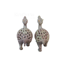 Handcrafted Pair of Camels – Intricate Jali Art Decorative Figurines
