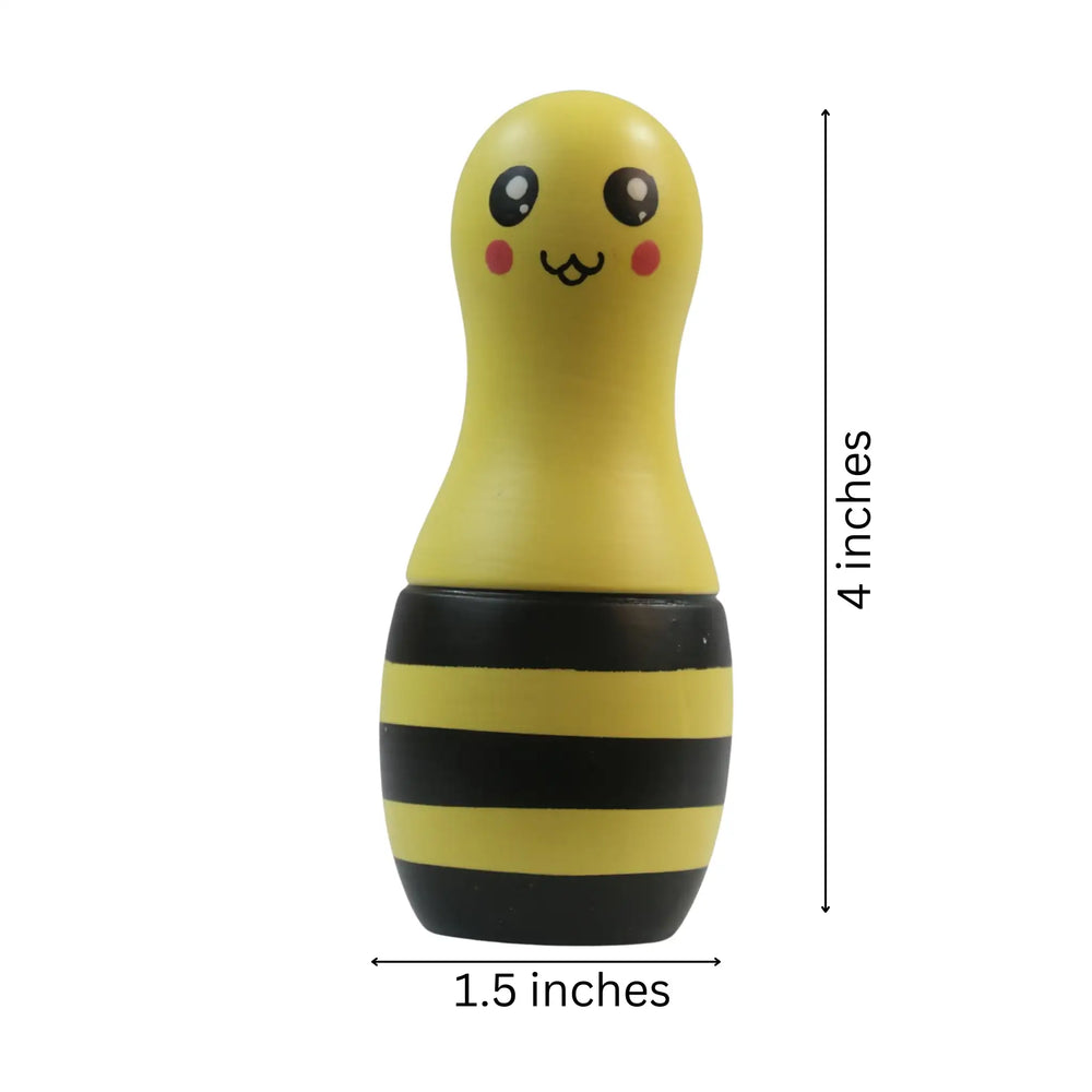 Smooth-finished wooden bowling pins set