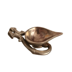 Handcrafted Brass Handheld Diya   Brass Artwork