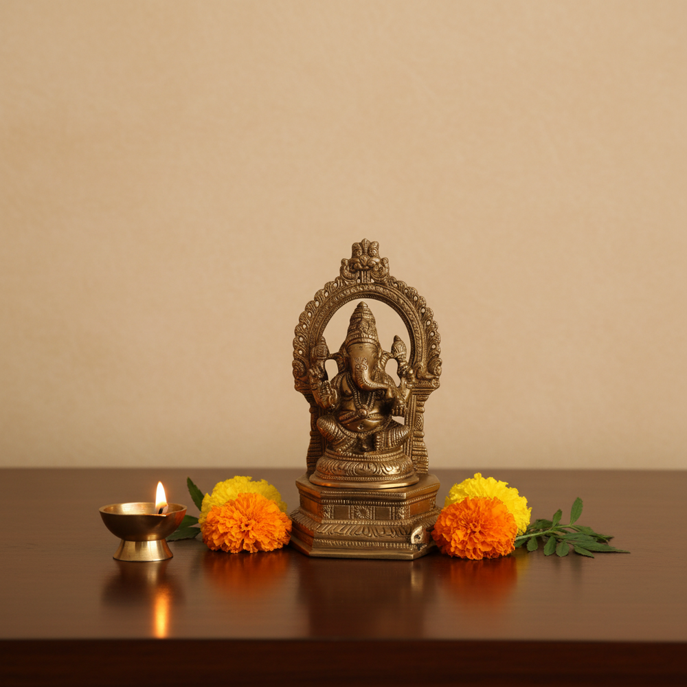 Handcrafted Brass Ganesha Idol with Prabhavali – Traditional Lord Ganesha Altar Statue   Brass Artwork
