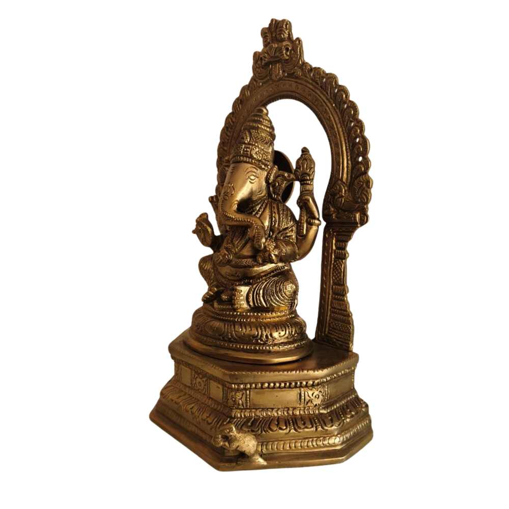 Handcrafted Brass Ganesha Idol with Prabhavali – Traditional Lord Ganesha Altar Statue   Brass Artwork