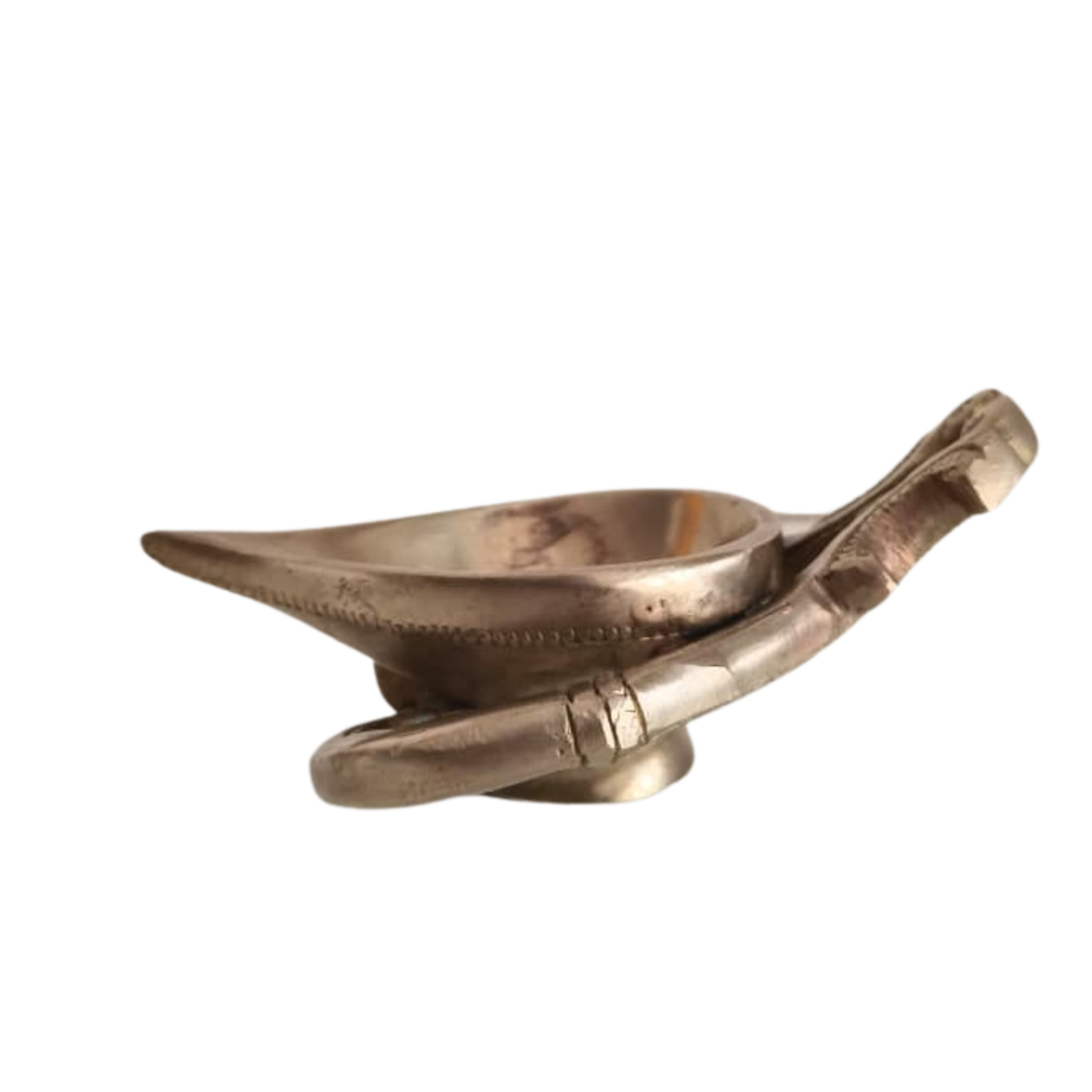 Handcrafted Brass Handheld Diya   Brass Artwork