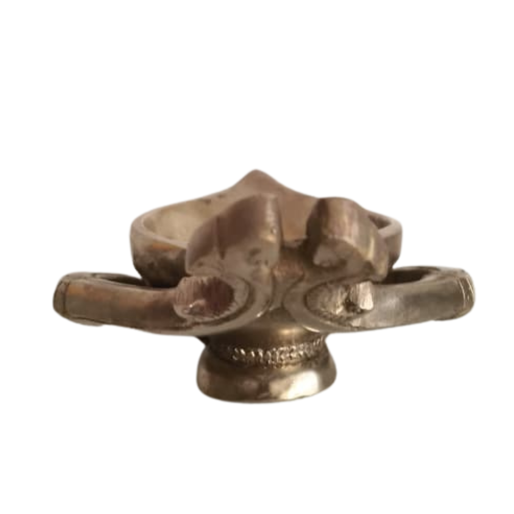 Handcrafted Brass Handheld Diya   Brass Artwork