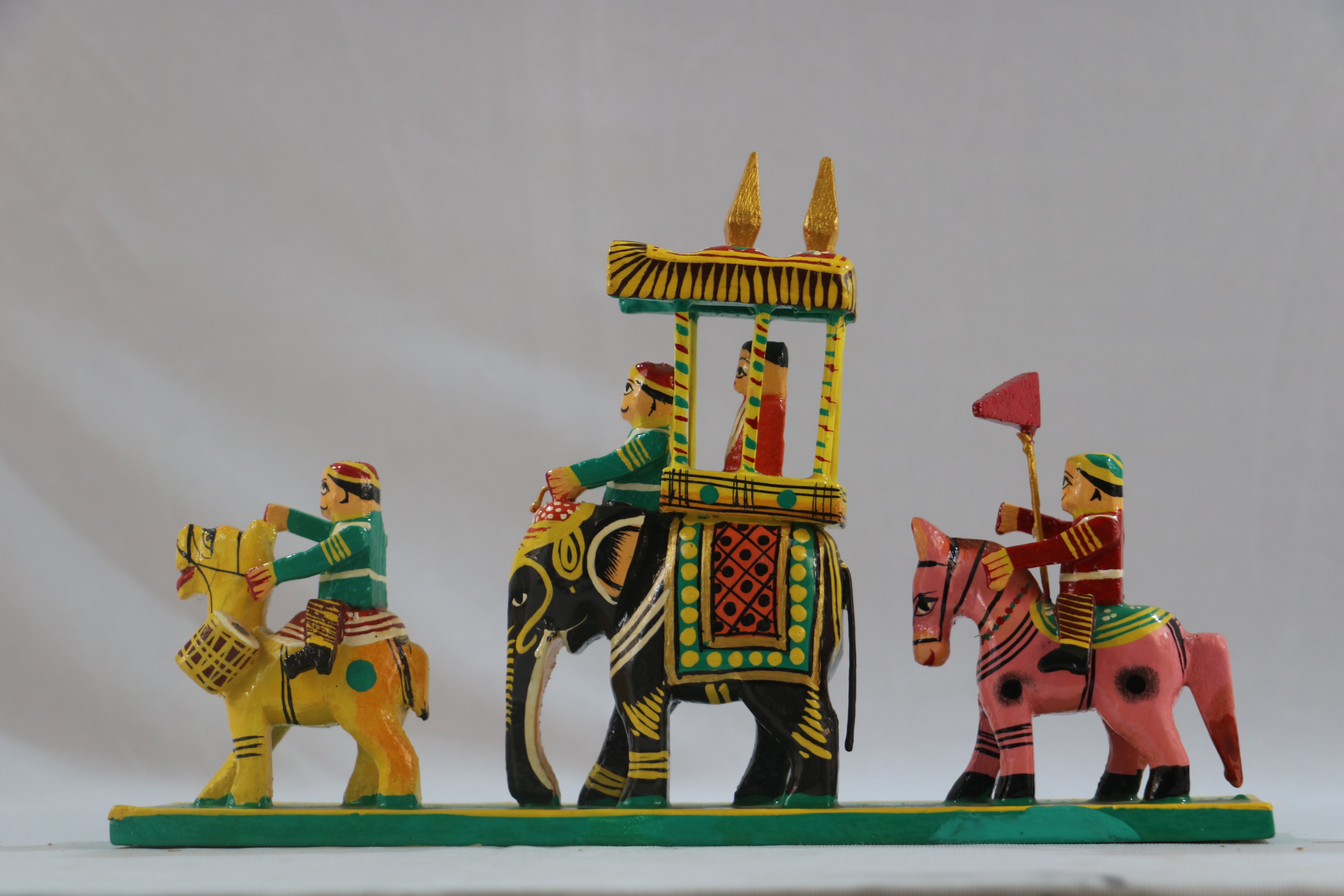 Royal Elephant Ride with Maharaja – Hand-Painted Wooden Decorative Art