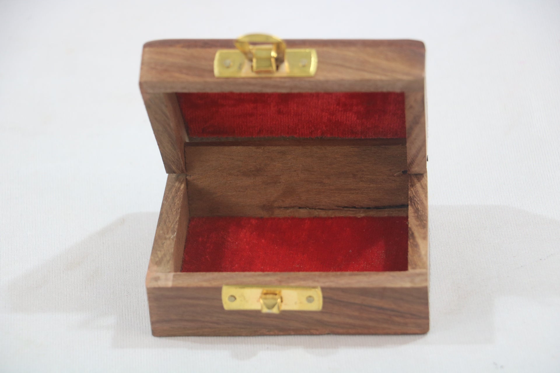 Wooden Jewelry Storage Box – Carved & Polished Finish