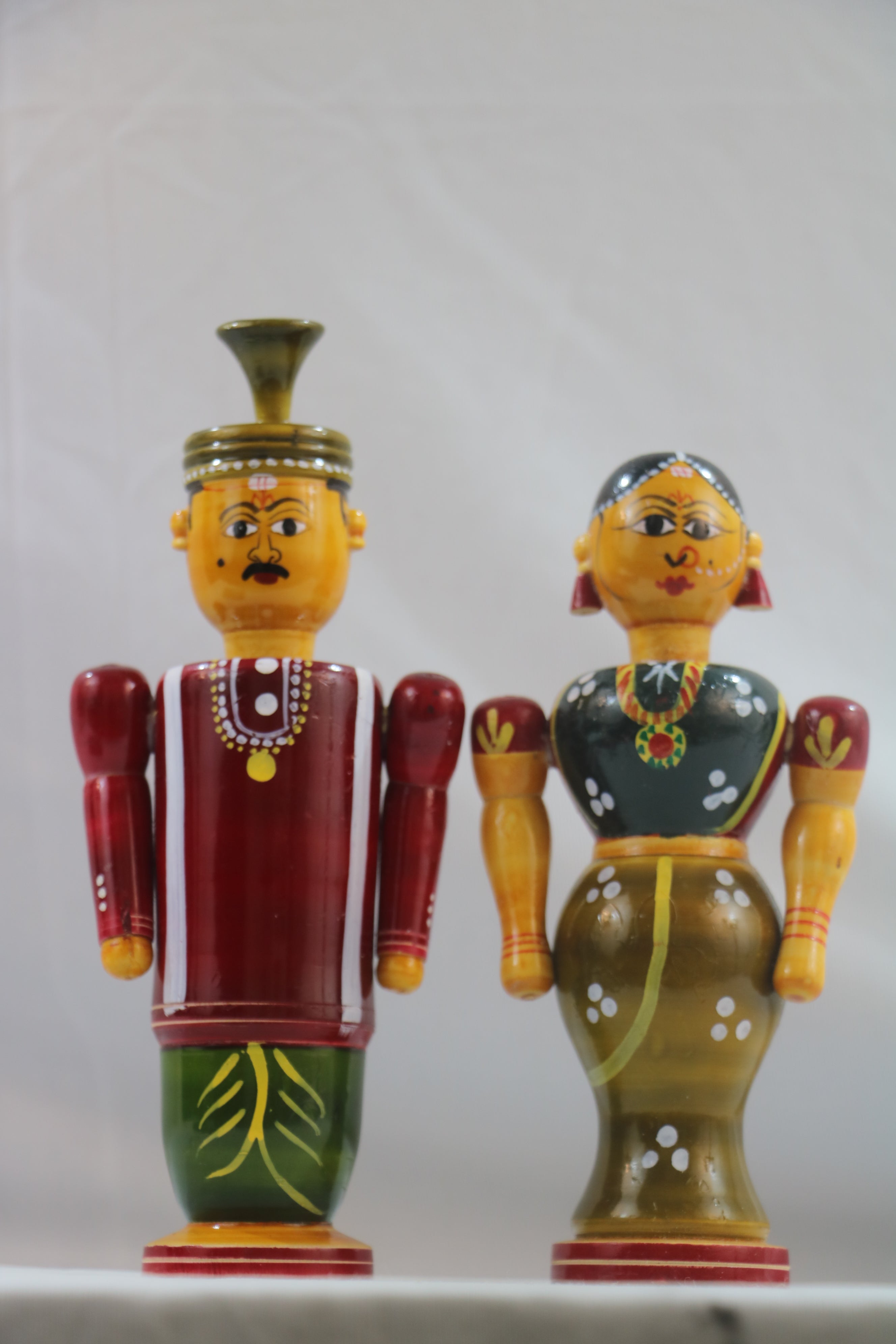 Channapatnam Wooden Marriage Couple Figurine – Traditional Handmade Craft