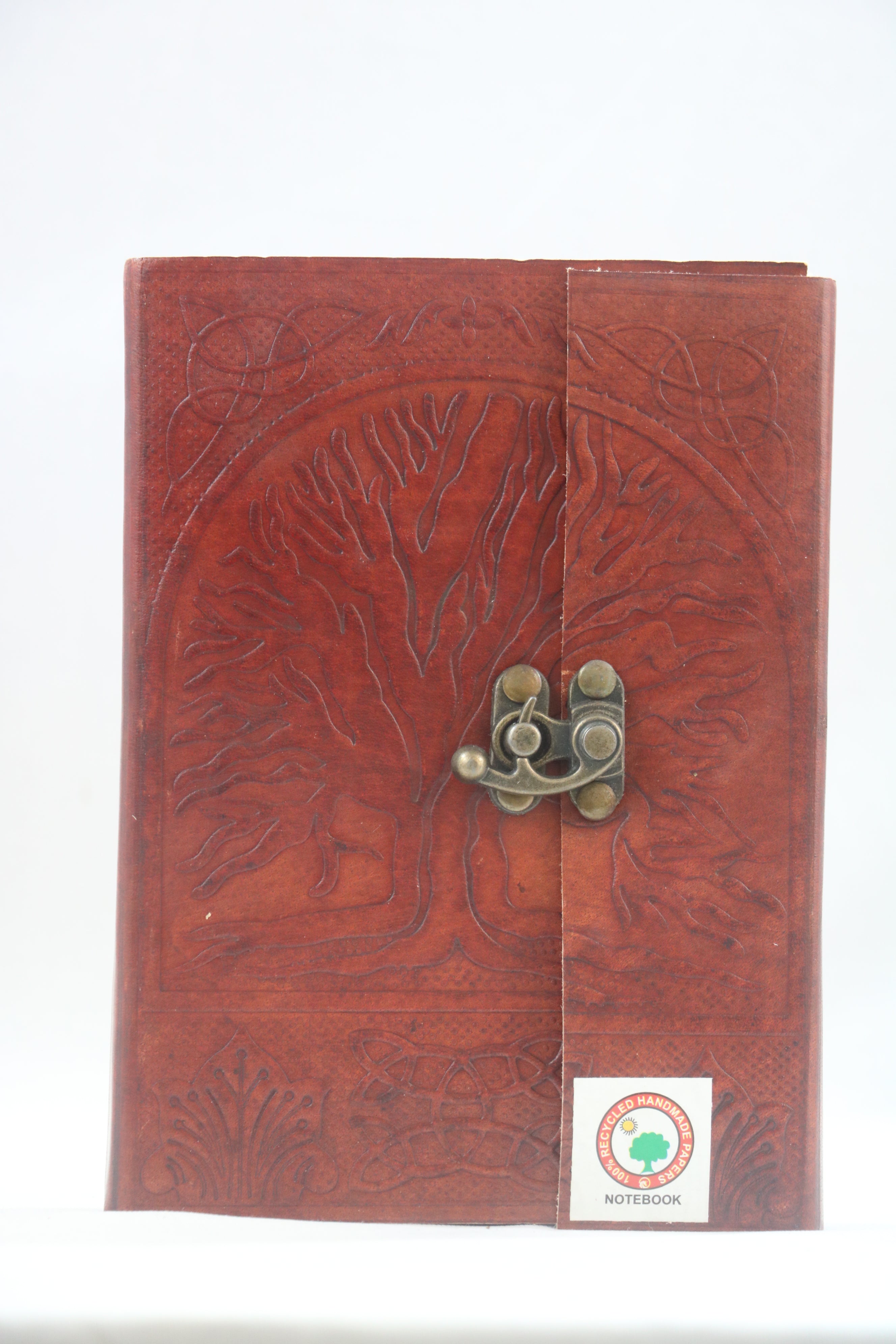 Handcrafted Leather Diary – Durable & Stylish Writing Journal"