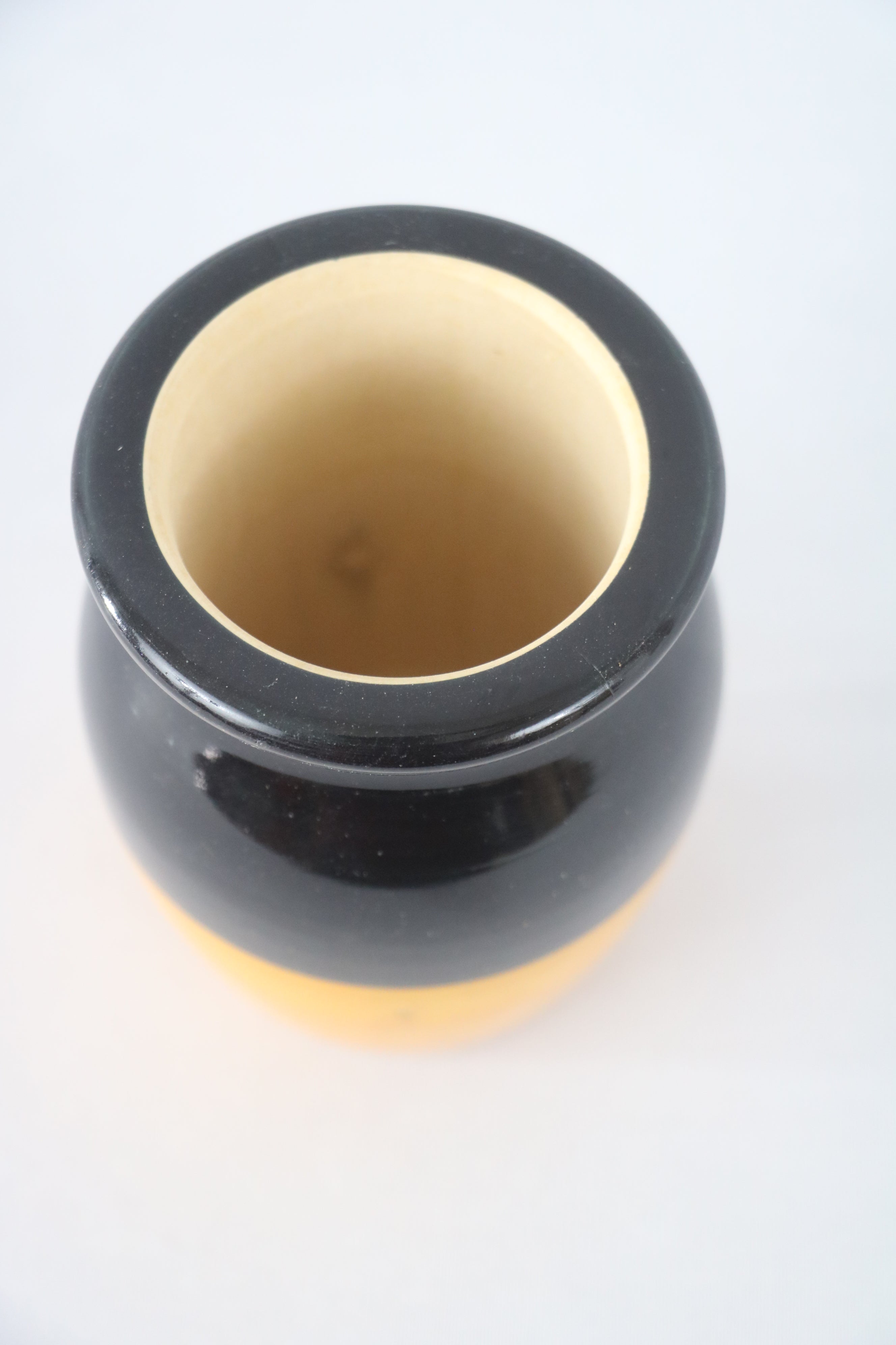 Classic Flower Vase – Timeless Home Décor Accent