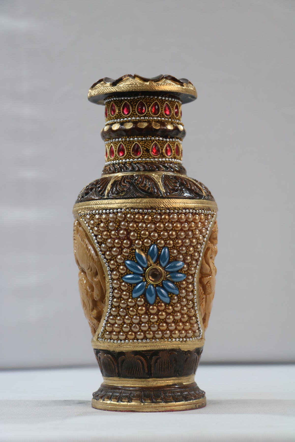 Handcrafted Wooden Stone Vase – Unique Floral Table Accent