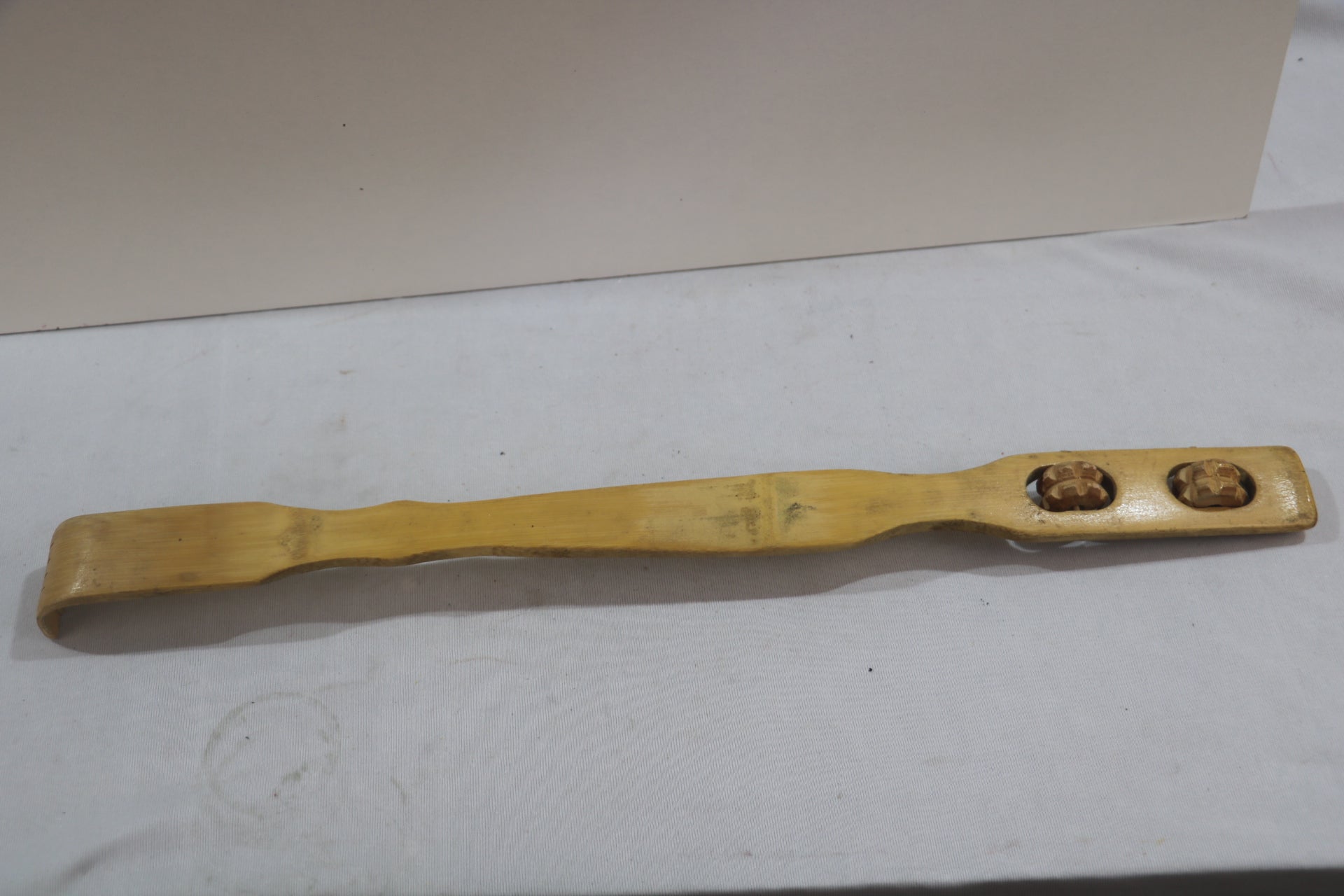 Scratch & Soothe – Wooden Back Scratcher for Instant Relief