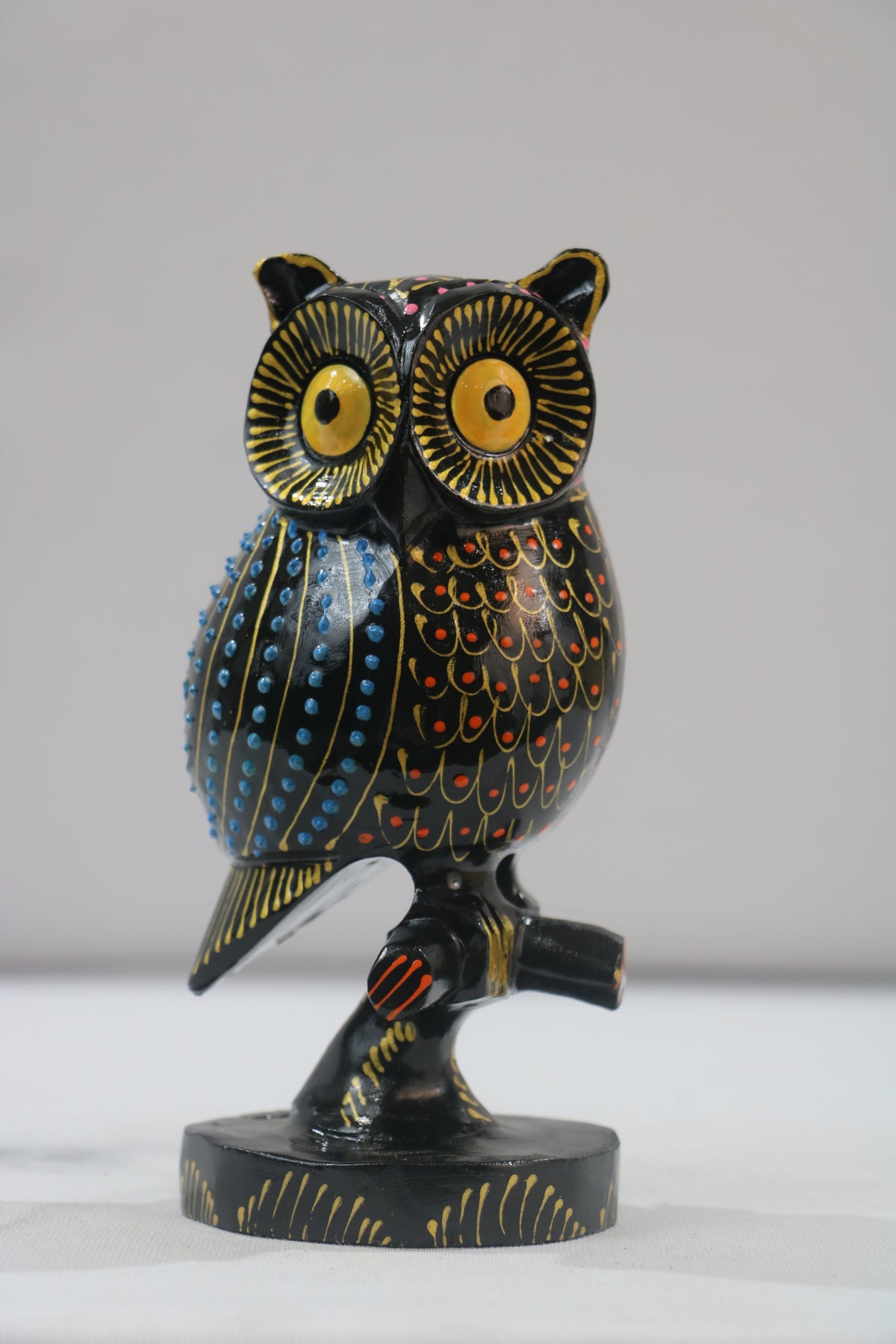 Hand-Painted Wooden Owl – Exclusive Artistic Home Decor