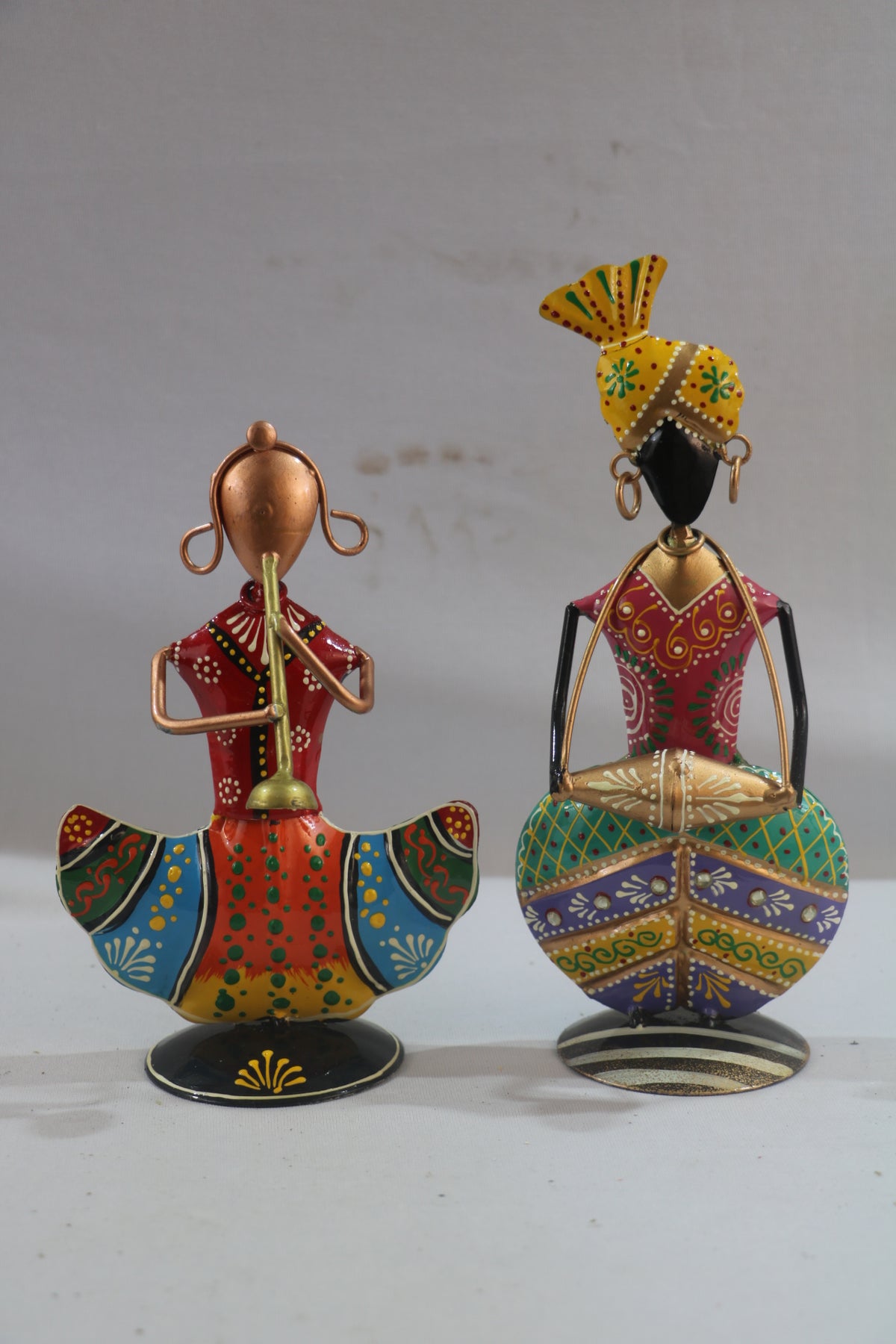 Iron Hand Painted Pair Musicians Set Of 2