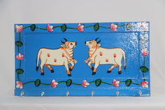 Hand-Painted Wooden Cow Key Hanger – Rustic Wall Organizer