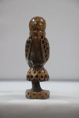 Hand-Carved Wooden Parrot Jali – Intricate Traditional Artwork