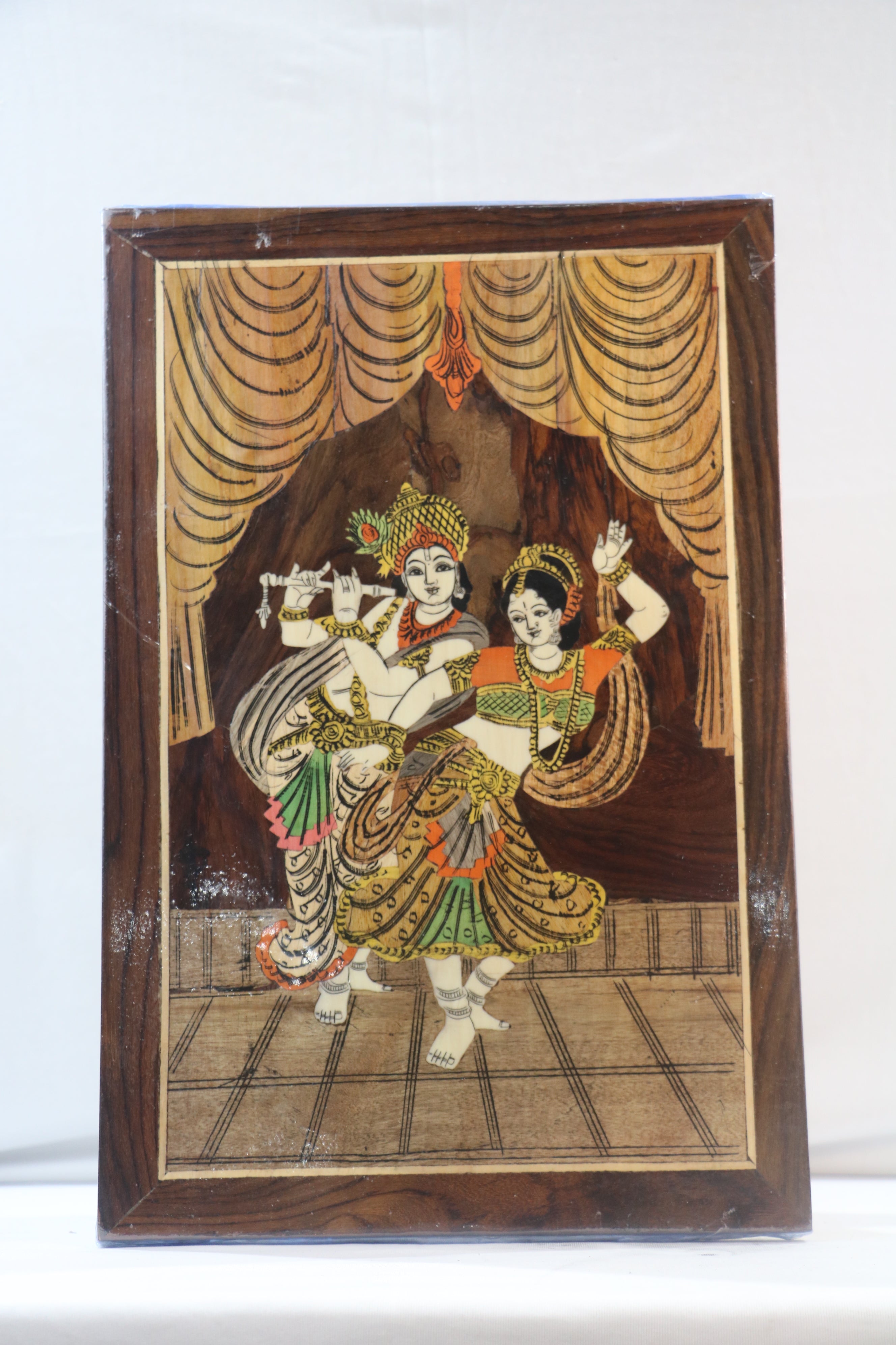 Premium Rosewood Inlay Artwork – Radha Krishna Divine Couple Wall Hanging