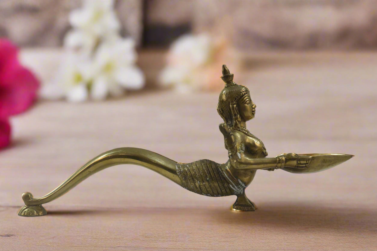 Brass Lady Figurine with Deepam for Pooja Décor